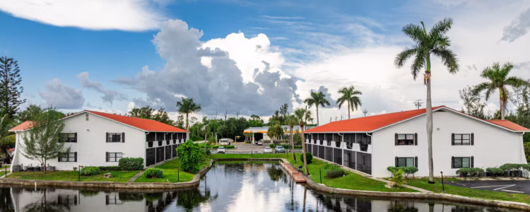 Coral Harbor Coral Harbor